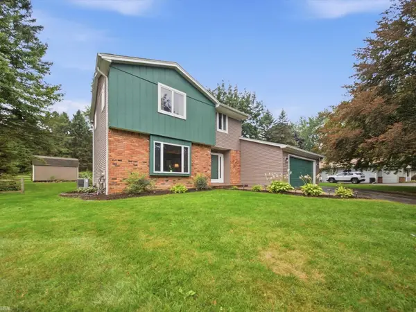 4533 Hillview SHRS, Clarkston, MI 48348