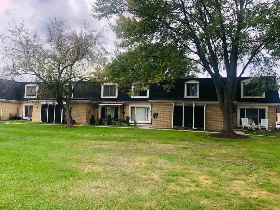 29840 City Center DR, Warren, MI 48093 - #2