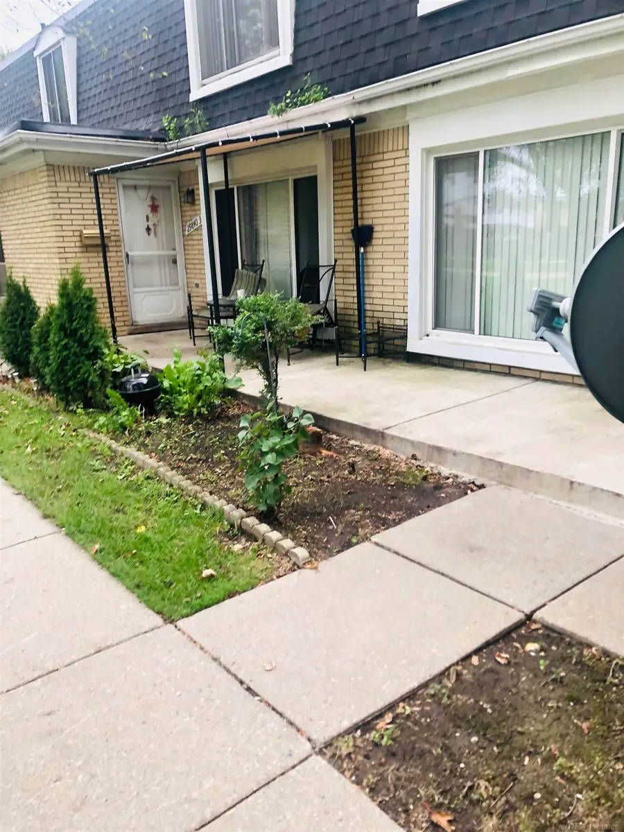29840 City Center DR, Warren, MI 48093 - #3