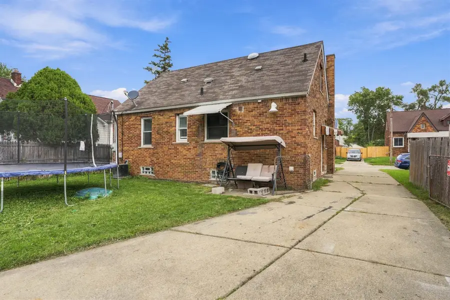 7544 Fisher AVE, Warren, MI 48091 - #3