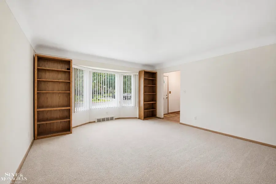 402 Roland, Grosse Pointe Farms, MI 48236 - #2
