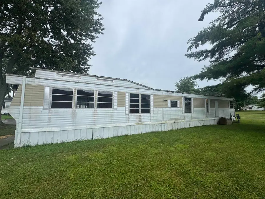 406  Deerfield  LN, Columbus, MI 48063 - #2