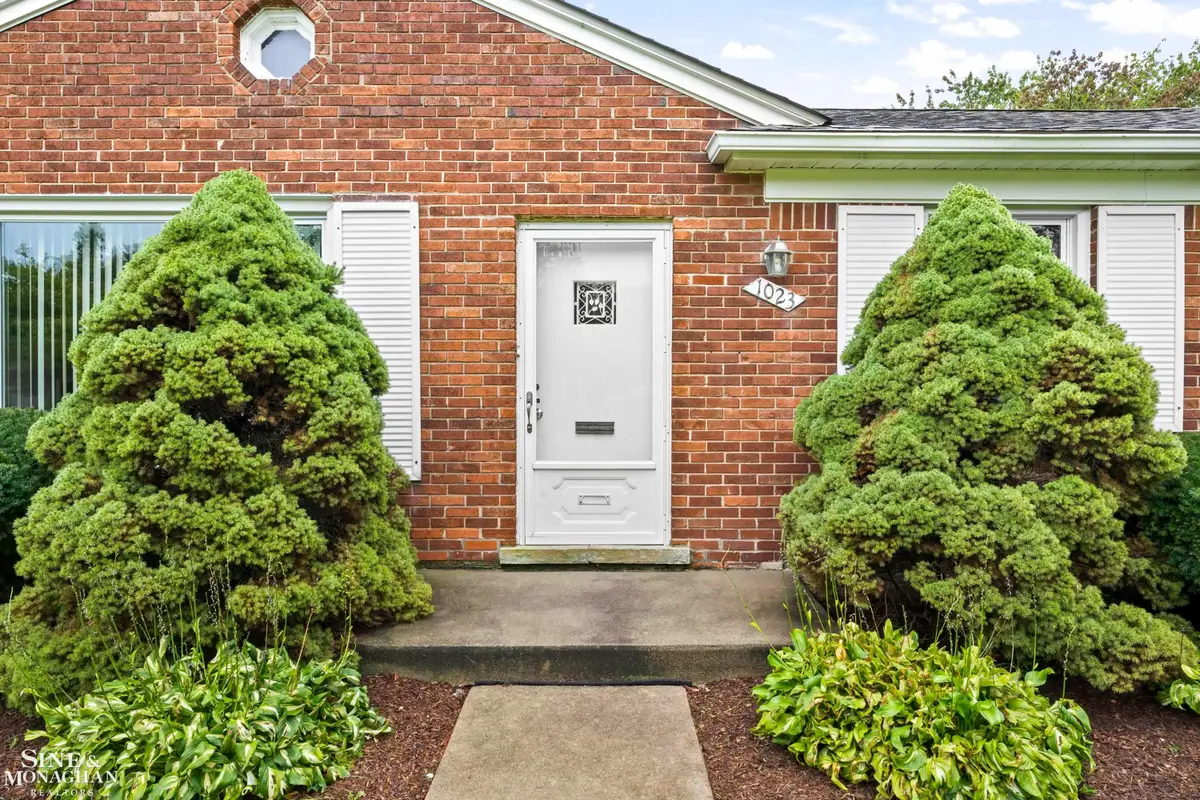 1023 Somerset AVE, Grosse Pointe Park, MI 48230 - #1