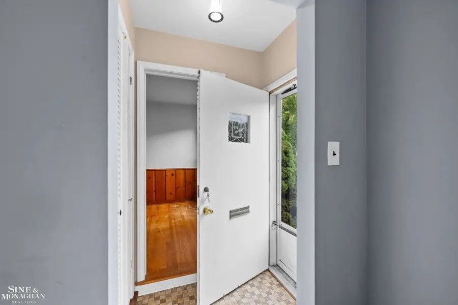 1023 Somerset AVE, Grosse Pointe Park, MI 48230 - #2