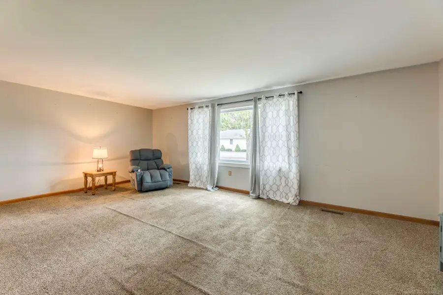 2231 E Forester RD, Deckerville, MI 48427 - #3