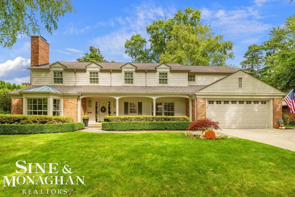 44 N Deeplands RD, Village Of Grosse Pointe Shores, MI 48236 - #1