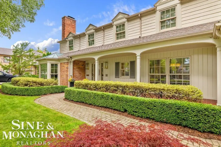 44 N Deeplands RD, Village Of Grosse Pointe Shores, MI 48236 - #2