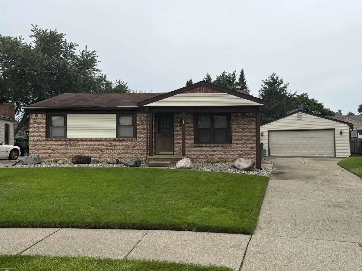 16079 Touraine DR, Clinton, MI 48038 - #1