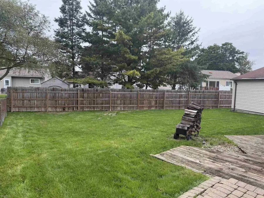 16079 Touraine DR, Clinton, MI 48038 - #3