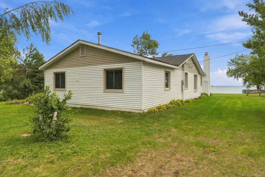 3770 N Lakeshore RD, Deckerville, MI 48427 - #3
