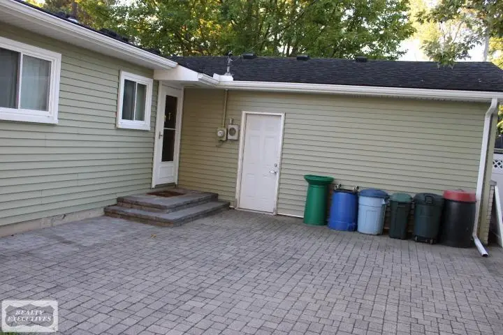 23927 Demley DR, Clinton Township, MI 48035 - #3