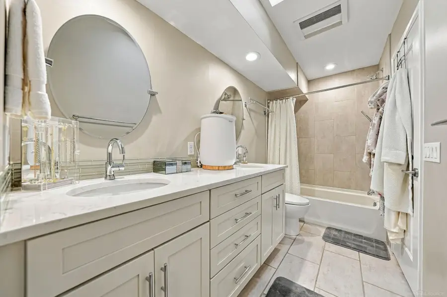 1699 Hanley CT, Birmingham, MI 48009 - #3