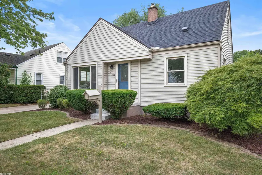 330 Gargantua Ave. NONE, Clawson, MI 48017 - #2