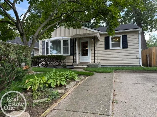 628 E Drayton ST, Ferndale, MI 48220 - #2