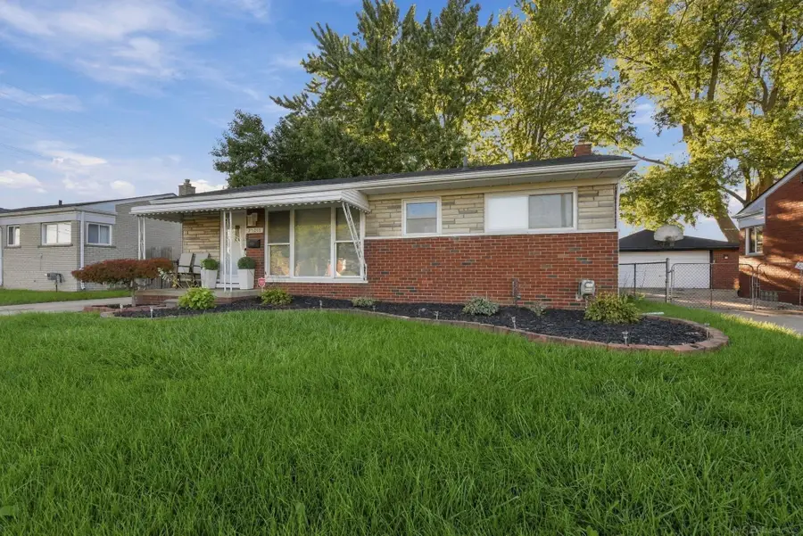 25015 Wagner AVE, Warren, MI 48089 - #2
