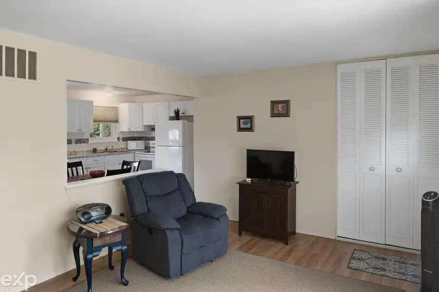 6215 Deckerville RD, Deckerville, MI 48427 - #3