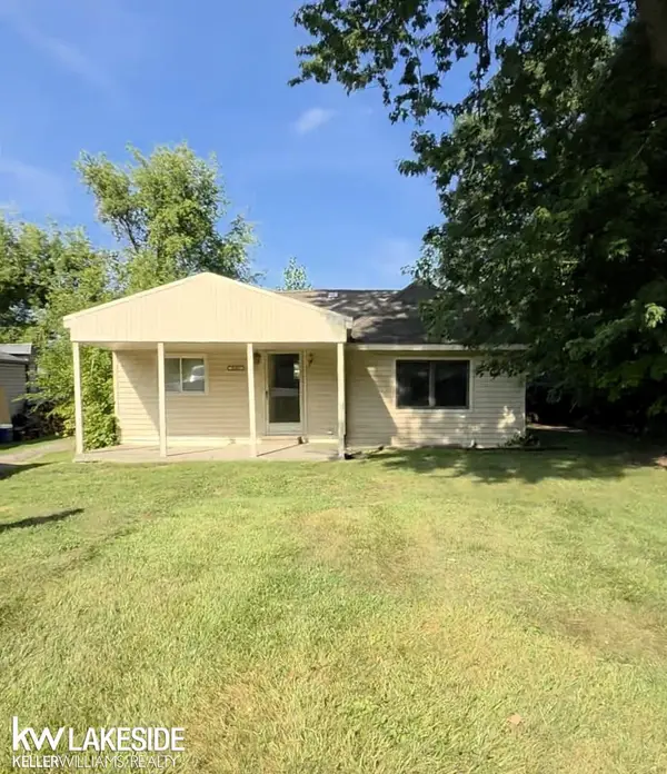 38491 Albert BLVD, ClintonTownship, MI 48036