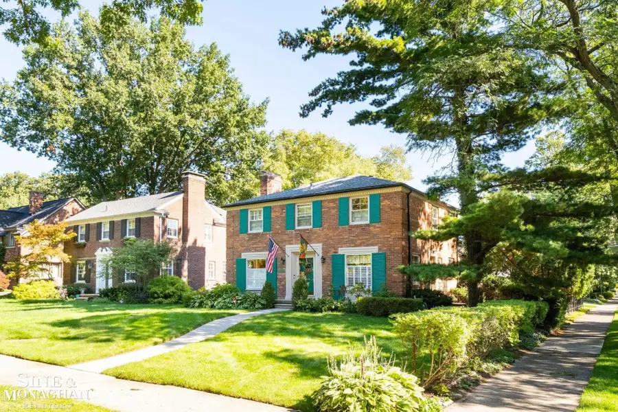 1302 Yorkshire RD, Grosse Pointe Park, MI 48230 - #2