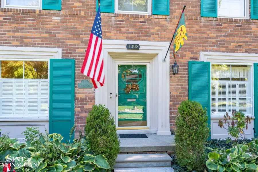 1302 Yorkshire RD, Grosse Pointe Park, MI 48230 - #3