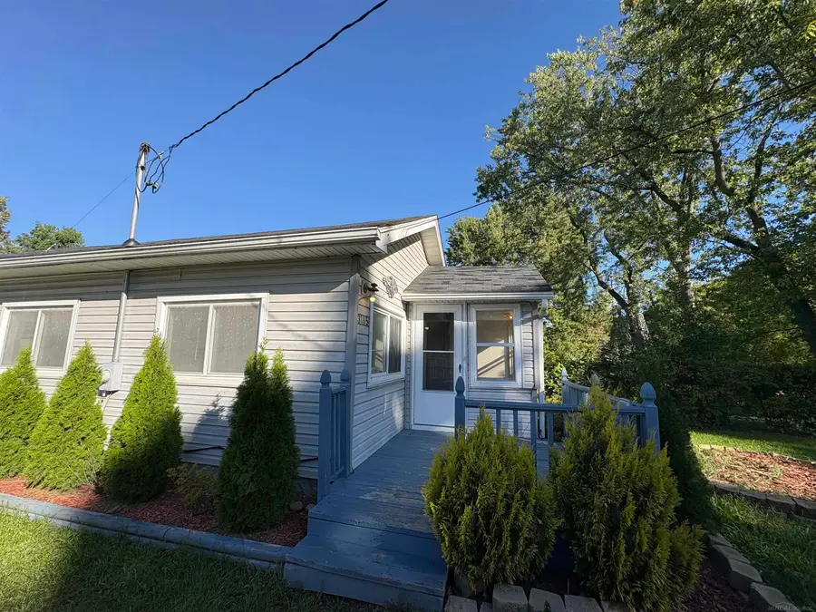 3185 Delaney ST, Flint, MI 48506 - #2