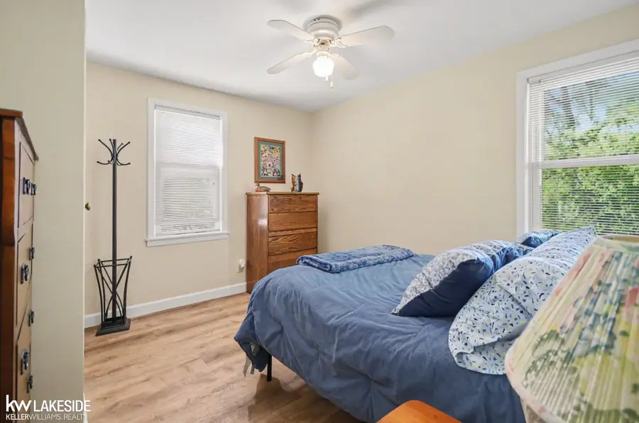 27716 Little Mack AVE, Saint Clair Shores, MI 48081 - #2