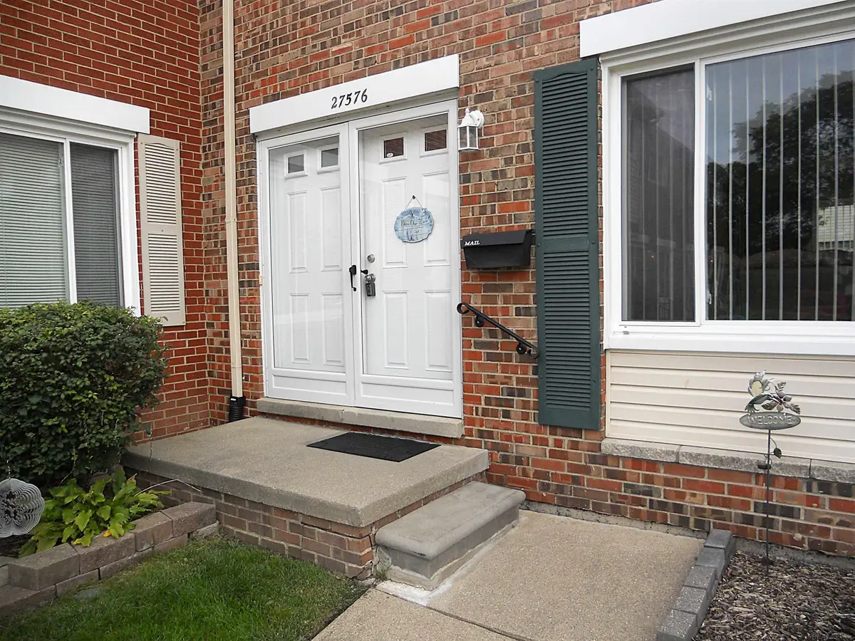 27576 Evelyn AVE, Warren, MI 48093 - #1