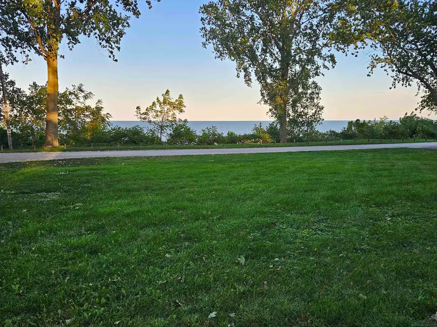 7102 LAKEVIEW DR, Lexington, MI 48450 - #2