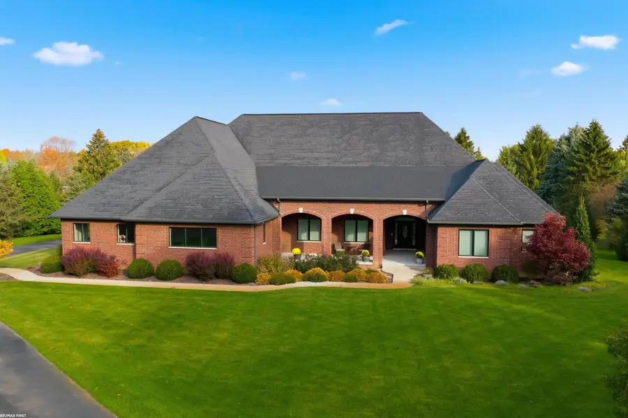 4376 Lancaster DR, Clarkston, MI 48348 - #2