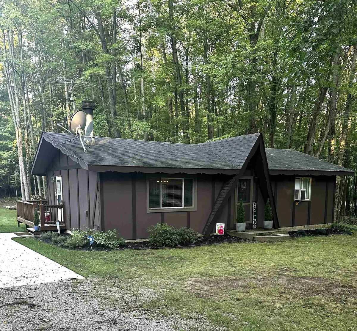 2191 Hemlock LN, Farwell, MI 48622 - #1
