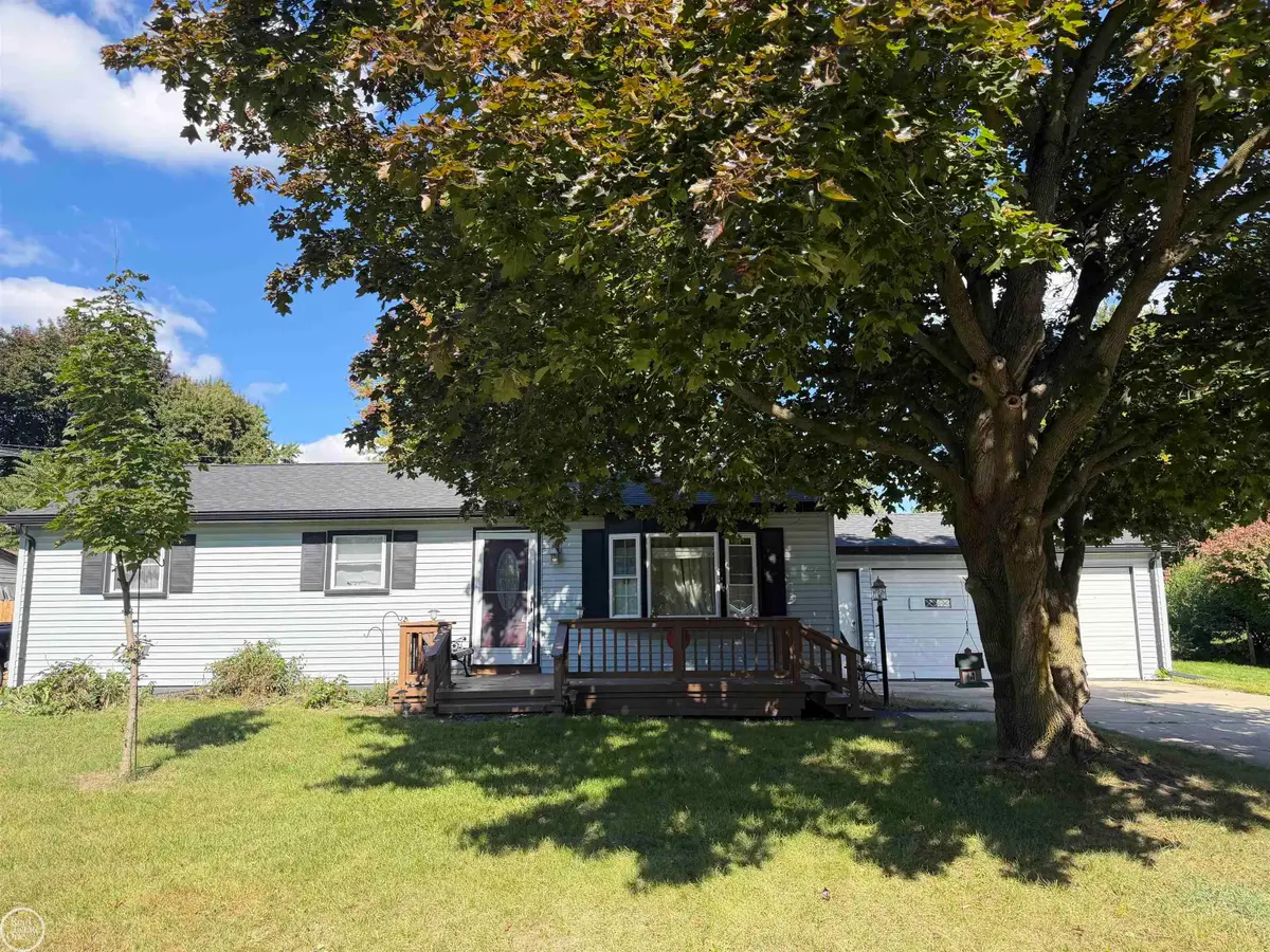 4241 Kingmont DR, Shelby, MI 48317 - #1