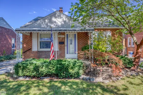 22331 Harper Lake, StClairShores, MI 48080