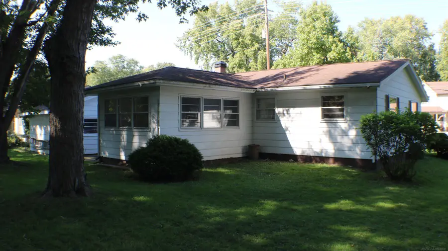 23820 Glenwood ST, Clinton Township, MI 48035 - #3