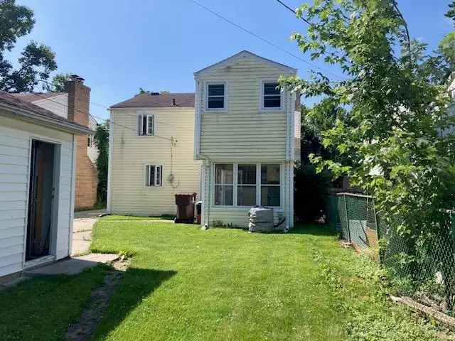 8641 Harding ST, Center Line, MI 48015 - #3