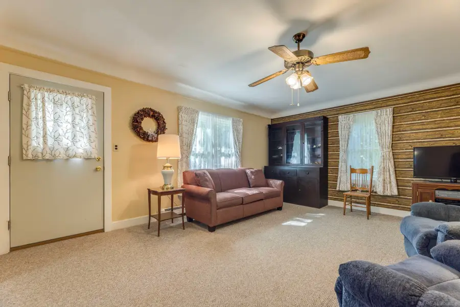 7161 Lake ST, Lexington, MI 48450 - #2