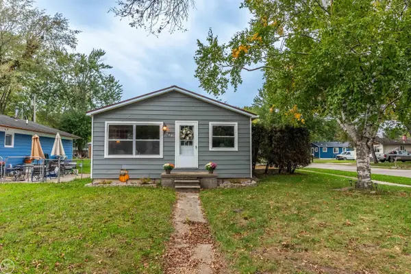 549 Edwards ST, Algonac, MI 48001