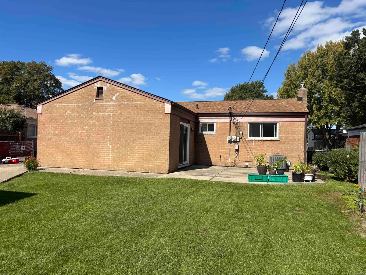 13790 Joyce  DR, Warren, MI 48088 - #1