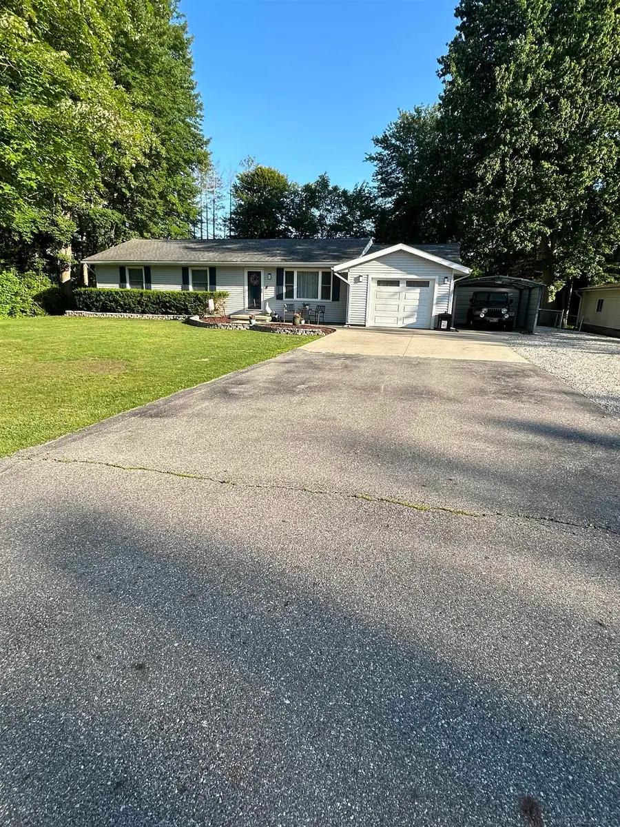 6085 S BIRCH HILL DR ST, Kimball, MI 48074 - #3