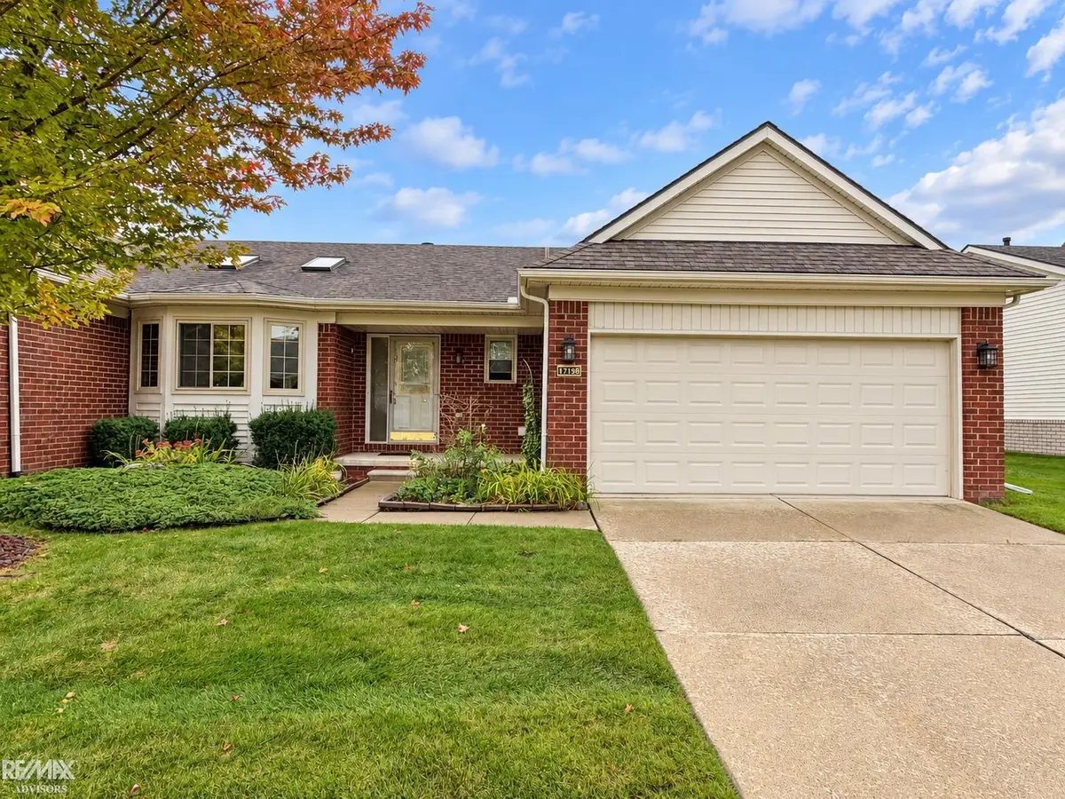 17198 Westgrove DR, Macomb, MI 48042 - #1