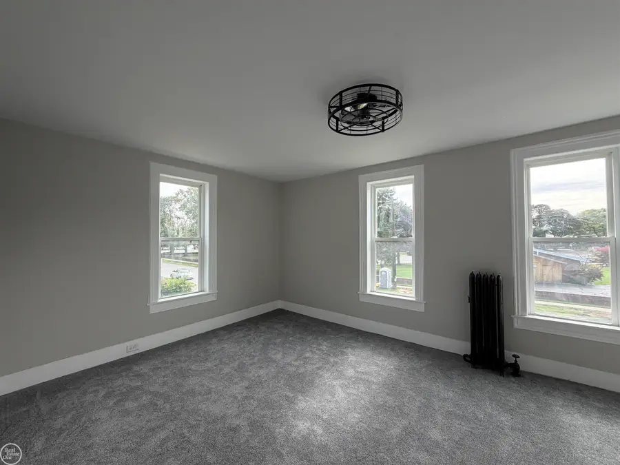 815 Beard ST, Port Huron, MI 48060 - #3