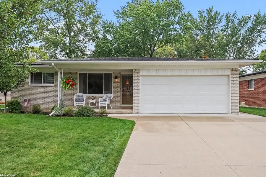 17512 Contesti, Clinton Township, MI 48035 - #2