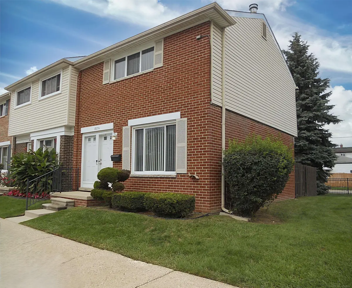 8274 FARNUM CIR, Warren, MI 48093 - #1
