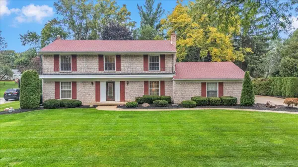 2710 Timberwyck Trail DR, Troy, MI 48098