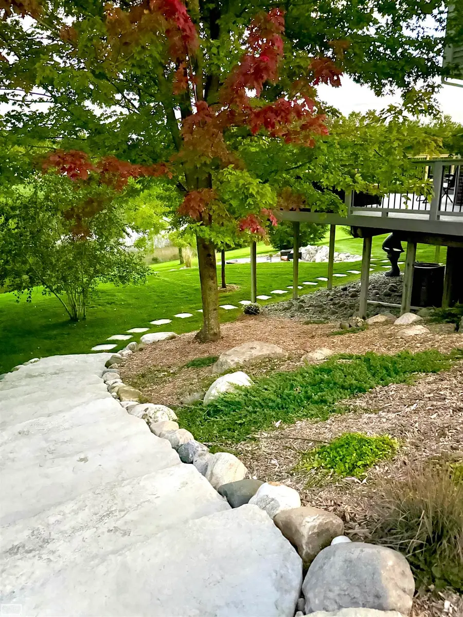 4755 Owasco CT, Clarkston, MI 48348 - #2