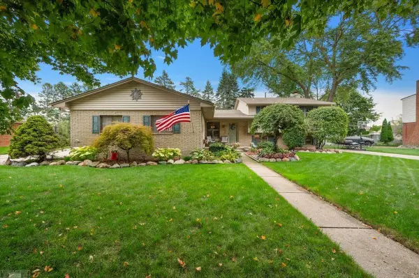 35772 Hilton DR, ClintonTownship, MI 48035