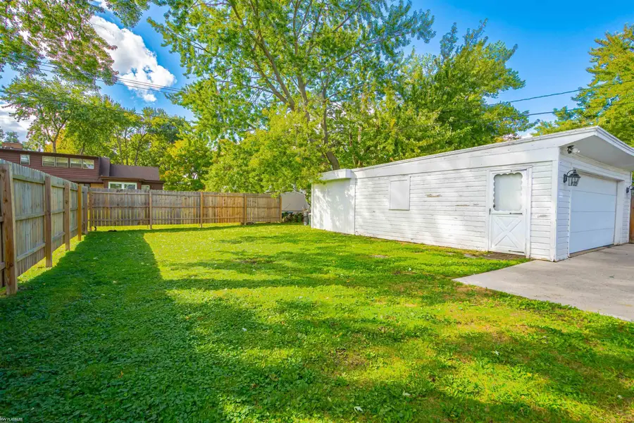 1009 16th ST, Port Huron, MI 48060 - #2