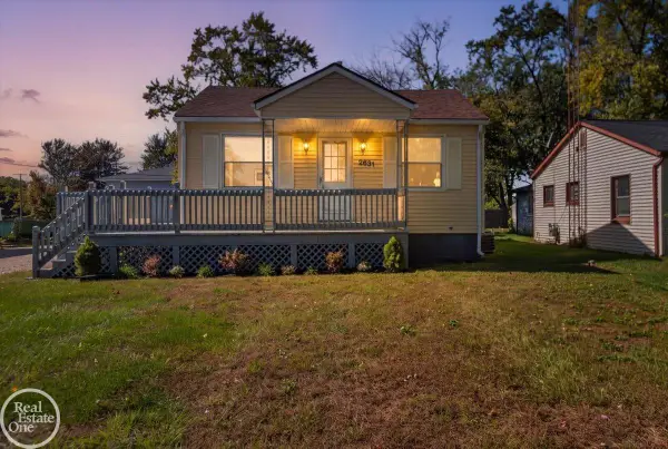 2631 24th ST, PortHuron, MI 48060