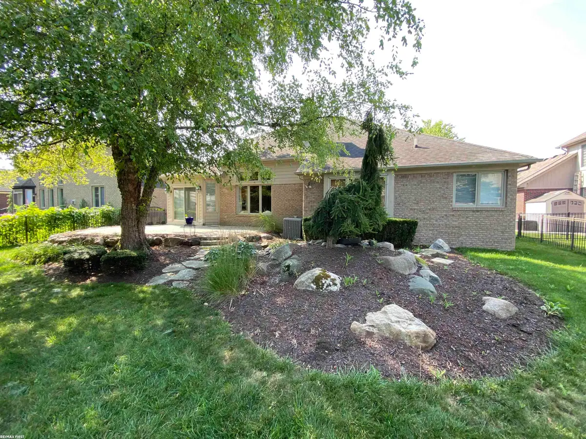 21597 Pinnacle CT, Macomb, MI 48042 - #1