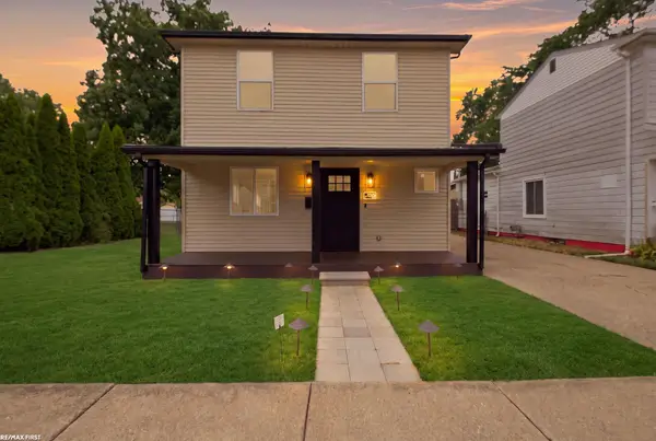 28751 Maple ST, Roseville, MI 48066