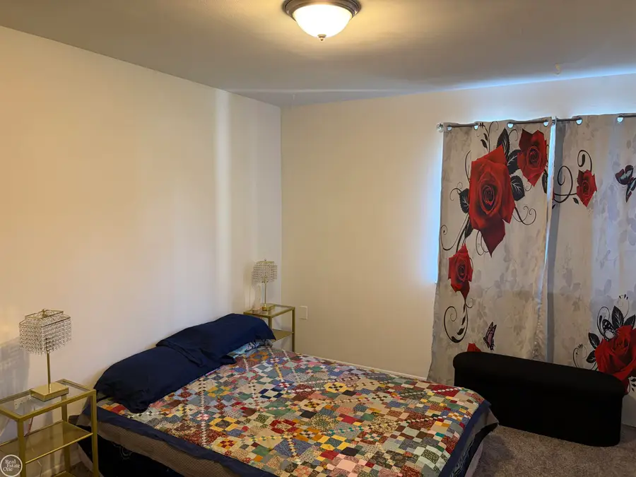 29233 Hayes RD, Warren, MI 48088 - #3