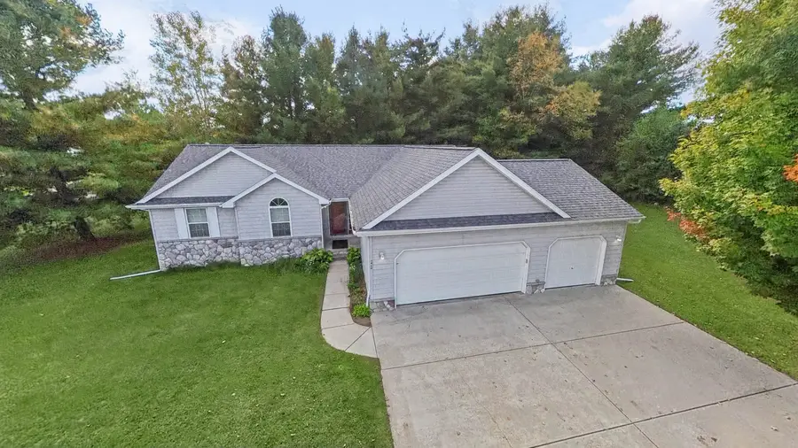 6460 Whisper Ridge CT, Burton, MI 48509 - #2